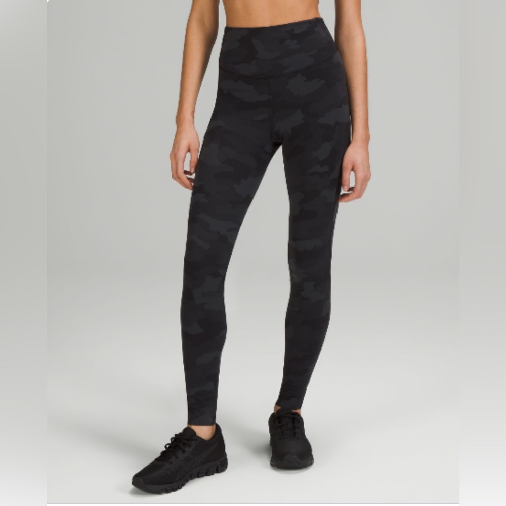 Like New! Lululemon Base Pace High-Rise Running Tight 28” /Sz8/ Camouflage